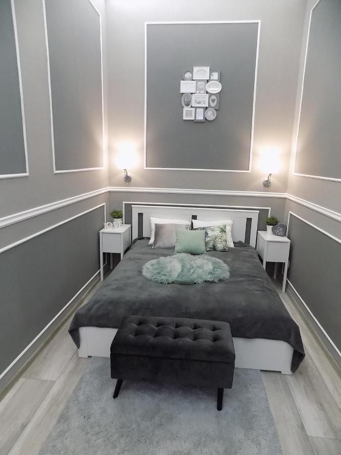 A10 Alkotmany B Apartment Будапеща Екстериор снимка